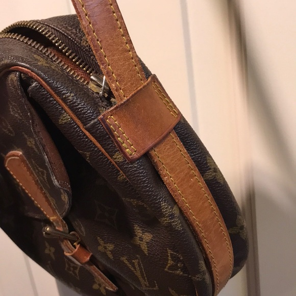 Louis Vuitton Jeune Fille Crossbody - Picture 9 of 17